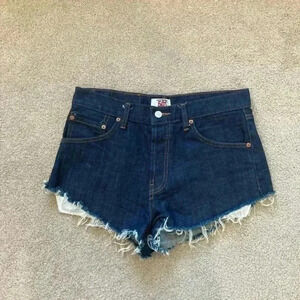 Levi’s original 501 high waisted straight leg button-fly
